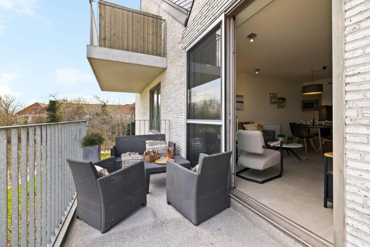Huswell - Apartment With Natural Swimming Pool Middelkerke Dış mekan fotoğraf