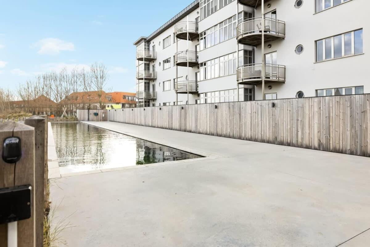 Huswell - Apartment With Natural Swimming Pool Middelkerke Dış mekan fotoğraf