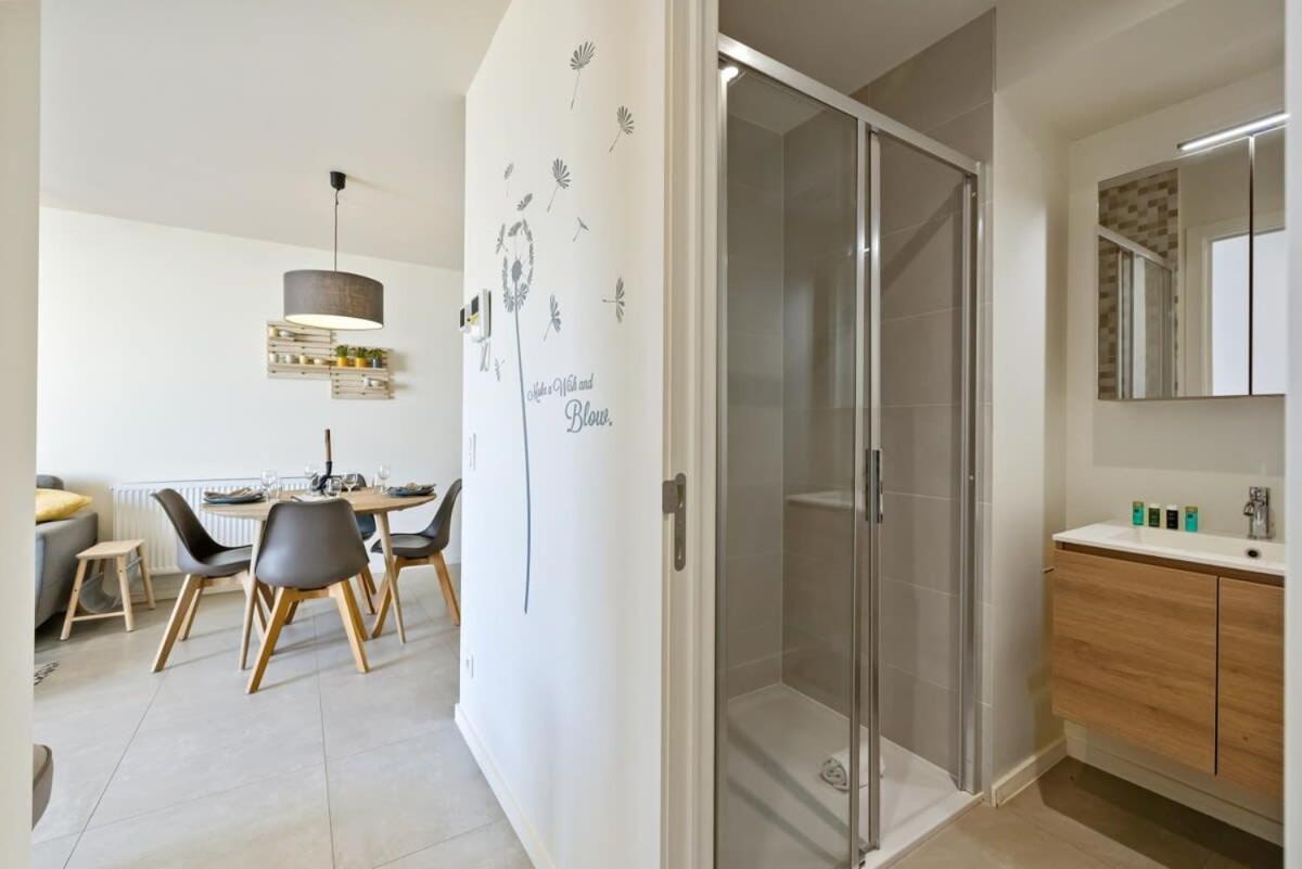 Huswell - Apartment With Natural Swimming Pool Middelkerke Dış mekan fotoğraf